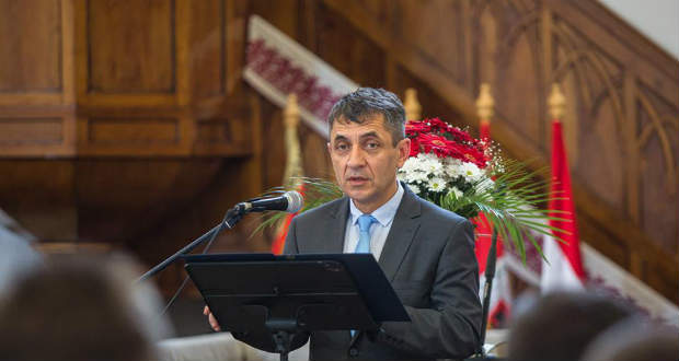 A II. Rákóczi Ferenc Kárpátaljai Magyar Főiskola (II. RF KMF) június 24-én tartotta diplomaosztóval egybekötött tanévzáró ünnepségét. A rendezvénynek a hagyományhoz híven a beregszászi református templom adott otthont.