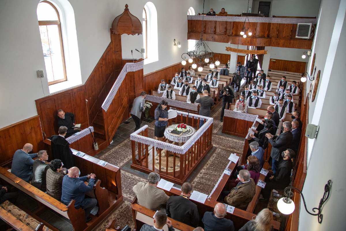 https://kme.org.ua/hu/hirek/xvii-alkalommal-valosult-meg-a-fiatal-karpataljai-magyar-kutatok-konferenciaja/