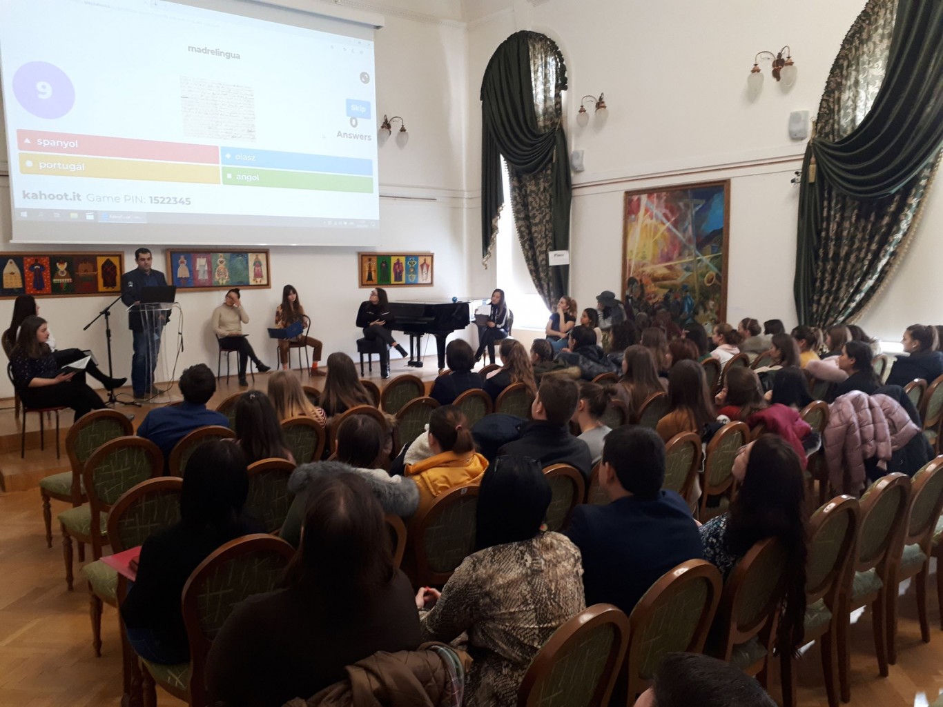 https://kme.org.ua/hu/hirek/az-anyanyelv-napja-a-nyelvi-sokszinuseg-napja/