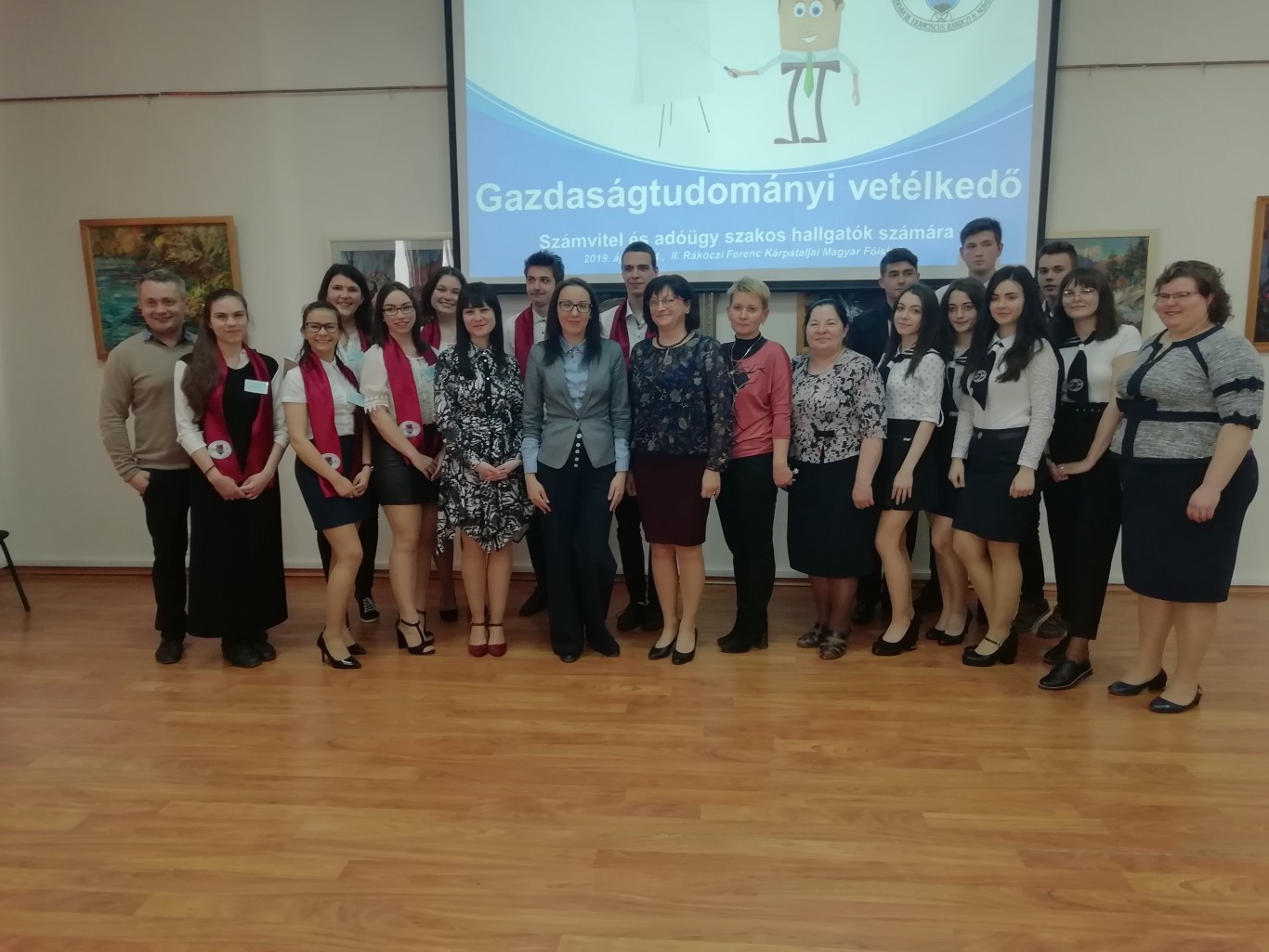 https://kme.org.ua/hu/hirek/ii-gazdasagtudomanyi-vetelkedo-a-foiskola-es-a-szakkepzesi-intezet-diakjai-osszemertek-tudasukat-a-gazdasagtudomany-teren/