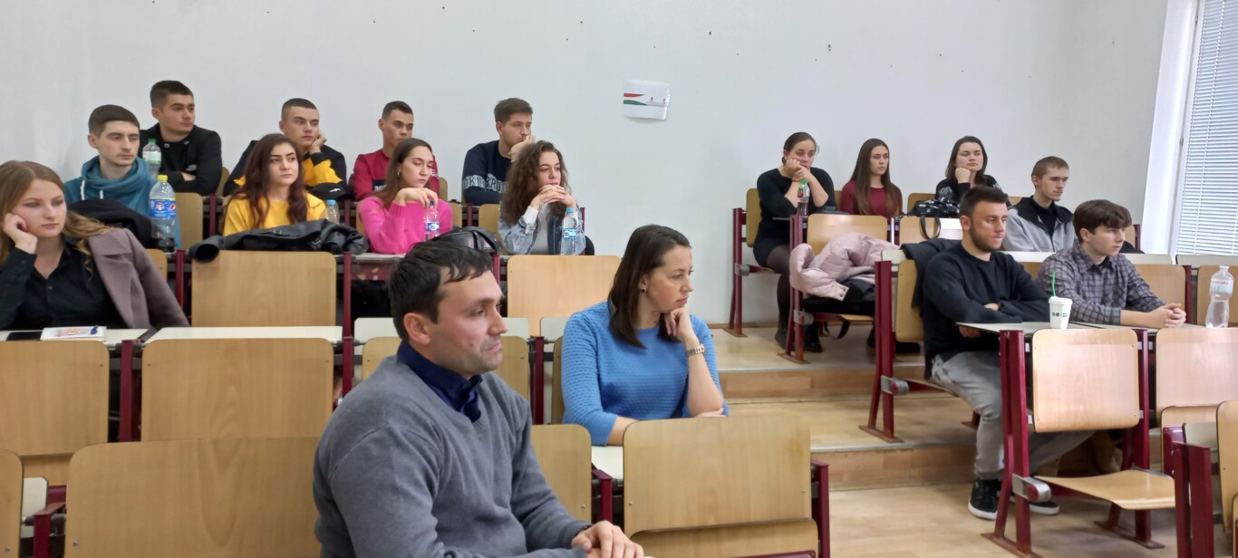 Számviteles hallgatók gyakorlati szemináriumon