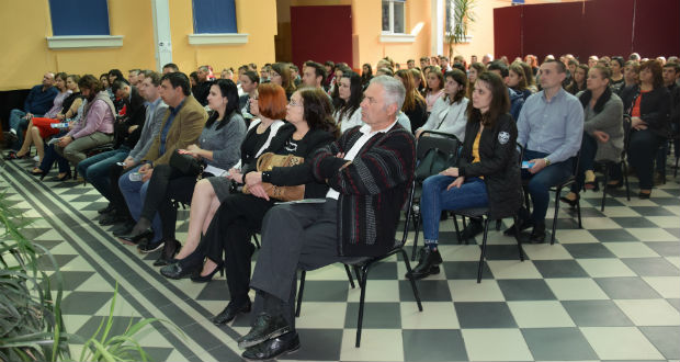 https://kme.org.ua/hu/hirek/nyilt-napot-tartottak-a-rakoczi-foiskolan-2/