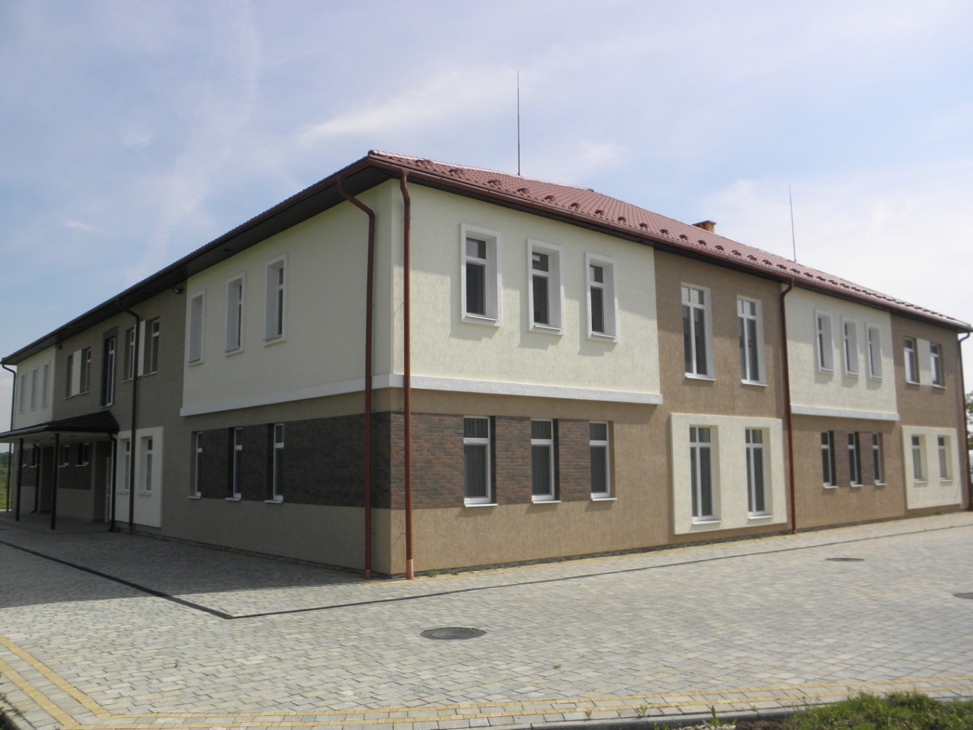 https://kme.org.ua/hu/hirek/nyilt-nap-nagydobronyban/