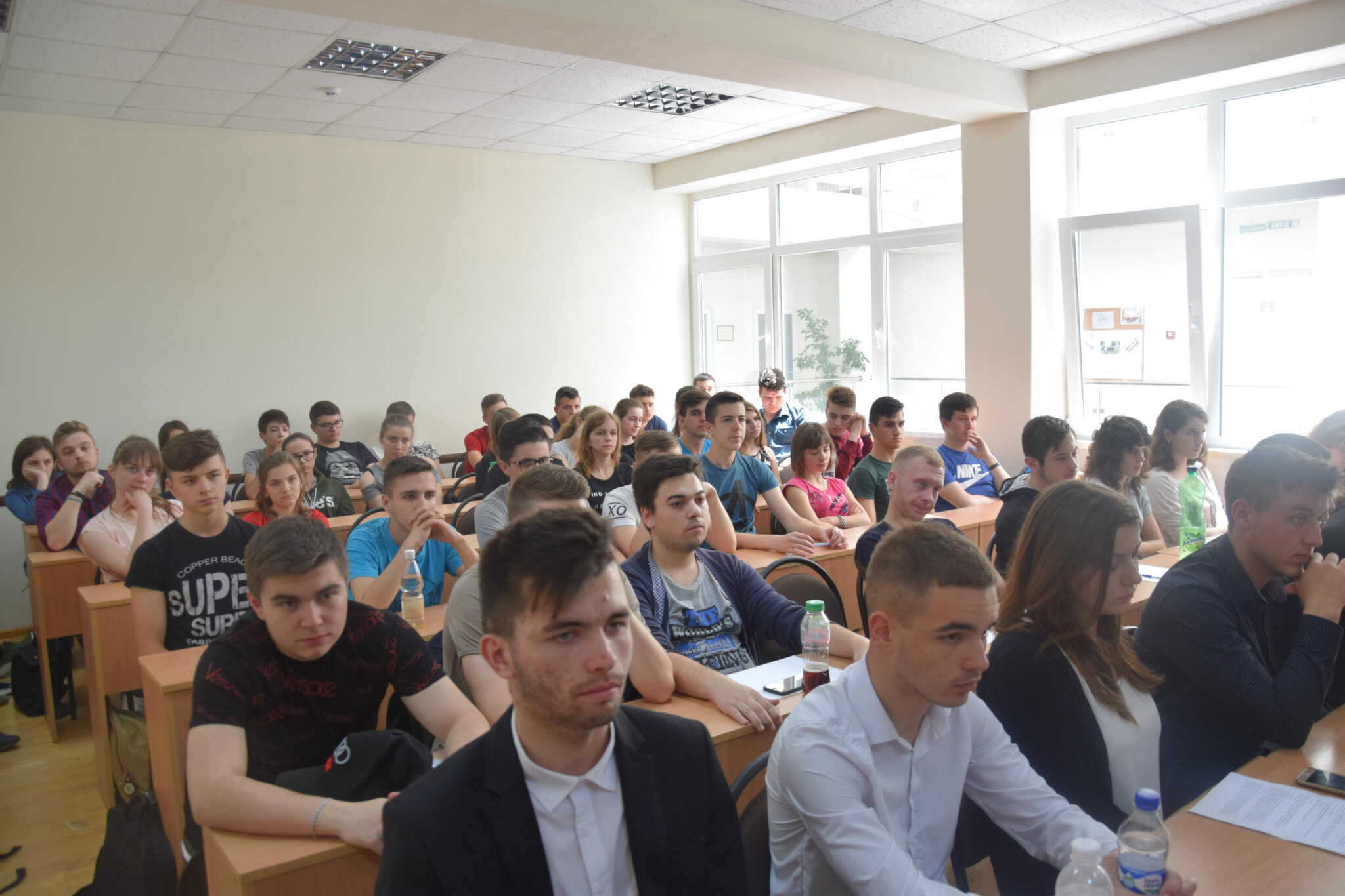 https://kme.org.ua/hu/hirek/alkalmazott-matematika-diakkori-konferencia-a-rakoczi-foiskolan/