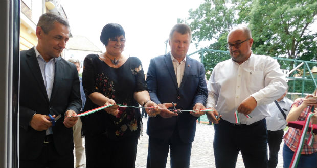 https://kme.org.ua/hu/hirek/egeszseg-es-sportkozpontot-adtak-at-a-rakoczi-foiskolan/
