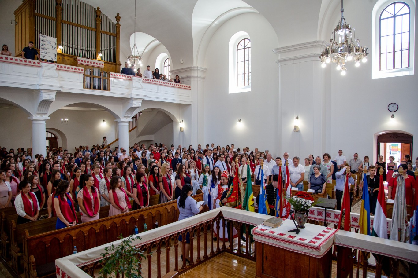 https://kme.org.ua/hu/hirek/tanevzaro-es-diplomaatado-unnepseg-a-rakoczi-foiskolan-2/