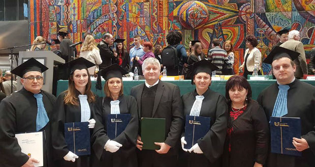 https://kme.org.ua/hu/hirek/a-rakoczi-foiskola-kerteszmernoki-szakos-hallgatoinak-budai-oklevelatadoja/