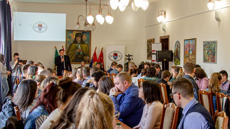 https://kme.org.ua/hu/hirek/hazank-szentje-szabadsag-vezere-tudomanyos-konferencia-a-rakoczi-foiskolan/