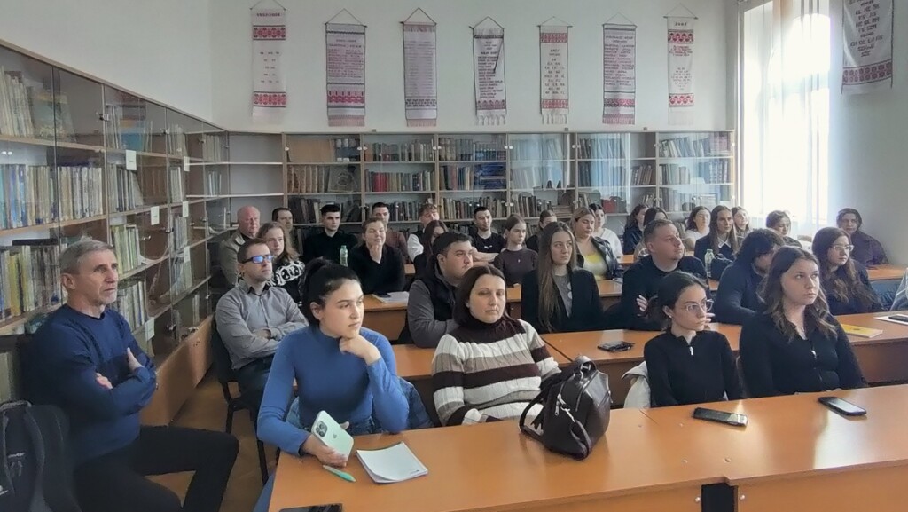 Kültéri és beltéri levegőminőség címmel tartott előadást dr. habil. Mészáros Róbert